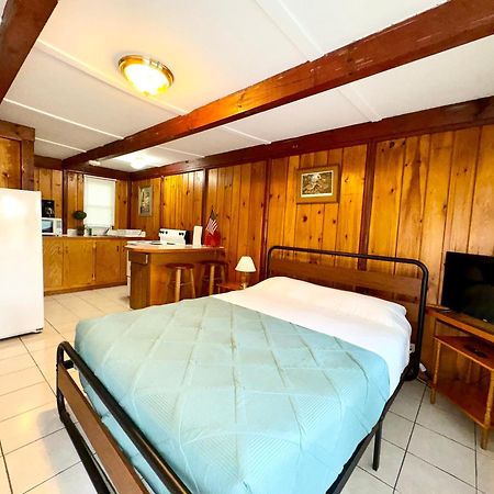 Rock Castle Resort Озеро Джордж Экстерьер фото